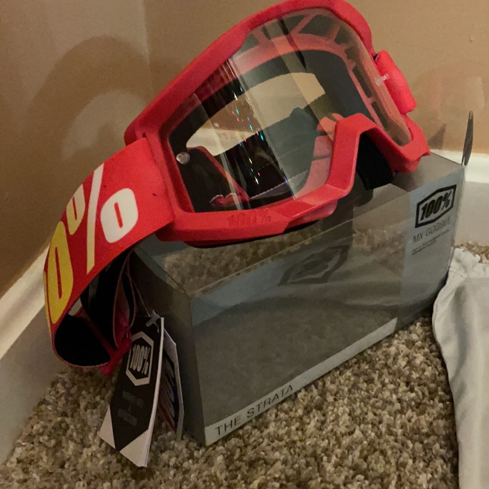 Strata Goggle - Picture 3 of 6